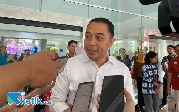 Thumbnail Eri Cahyadi Klaim Pertumbuhan Ekonomi Surabaya Ungguli Jatim