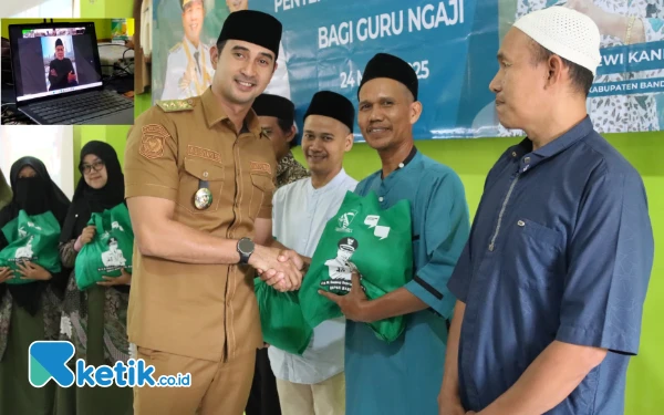 Thumbnail Jelang Lebaran, 15.852 Guru Ngaji Terima Paket Sembako dari Bupati Bandung