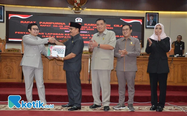 Thumbnail Berita - Realisasi Pendapatan Daerah Cilacap Tahun 2024 Tembus 3,8 Triliun