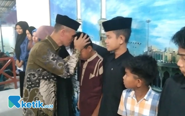 Santuni Puluhan Yatim, Wakil Bupati Abdya Ajak Warga Bersatu Bangun Daerah