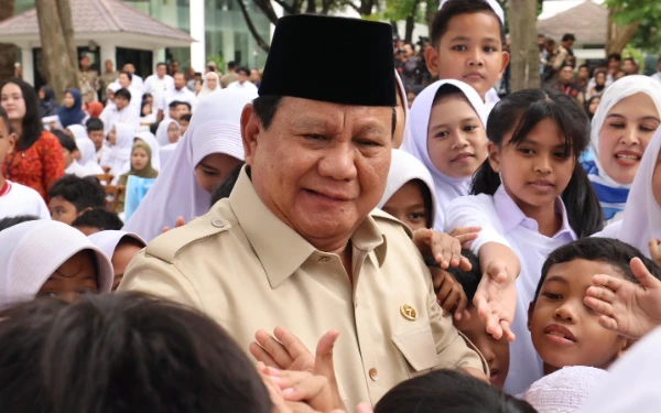Thumbnail Prabowo Salat Idulfitri di Masjid Istiqlal, Gelar Open House di Istana