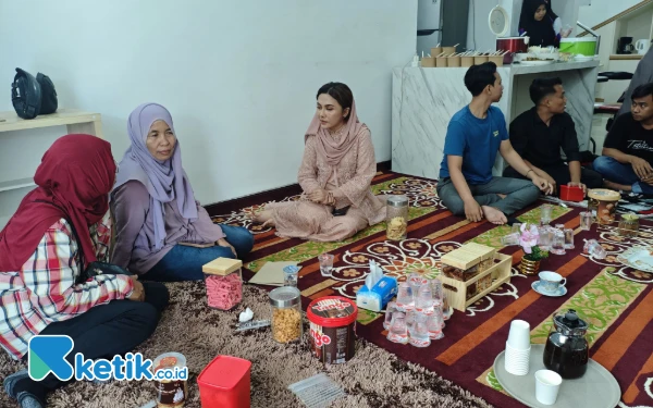 Thumbnail Berita - Dua Warga Jember Diduga Korban TPPO Bersaudara, Ibunya: Tolong Bantu Anak Saya Pulang