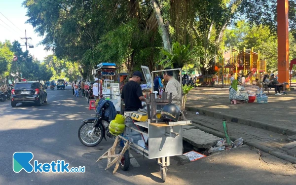 Thumbnail Wajah Baru Alun-Alun Merdeka Malang Segera Terwujud: Proyek Dimulai April, PKL Ditata Terpusat