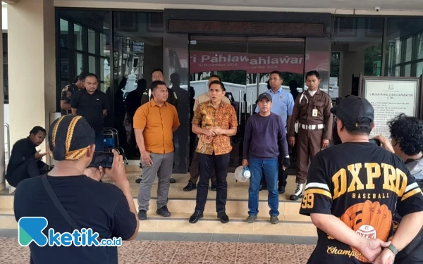 Thumbnail Berita - Belum Ada Pernyataan Resmi dari Kejaksaan Usai Periksa Ketua DPD PAN Sleman dr Raudi Akmal