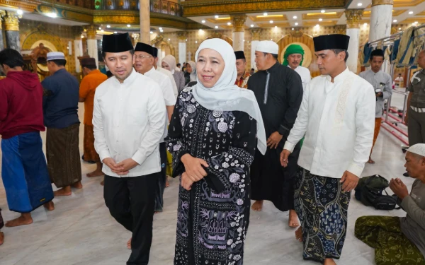 Thumbnail Kagumi Sosok Syaikhona Muhammad Kholil, Gubernur Jatim: Memiliki Kontribusi Besar dalam Sejarah Islam di Indonesia