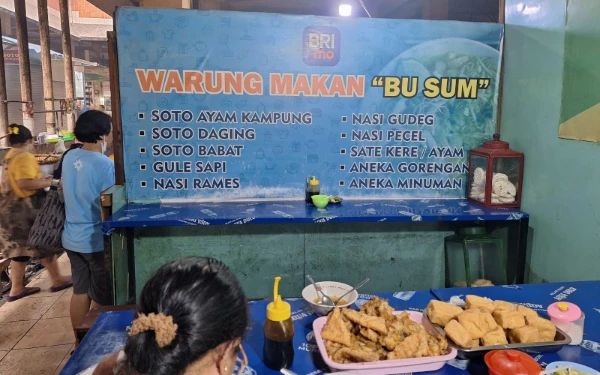 Thumbnail Warung Bu Sum: dari Tempat Kecil hingga Jadi Ikon Kuliner Pasar Beringharjo Yogyakarta