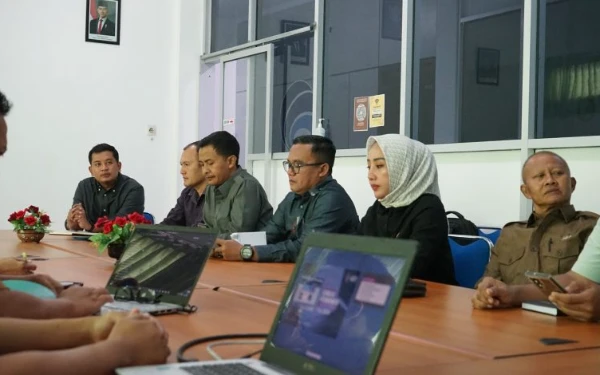 Thumbnail Berita - Komisi A DPRD Lumajang Sebut Dinas Kominfo Sukses Dalam Keterbukaan Informasi