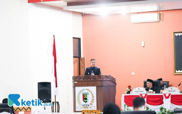 Thumbnail Berita - DPRD Pesawaran Sampaikan Rekomendasi LKPJ Bupati 2024