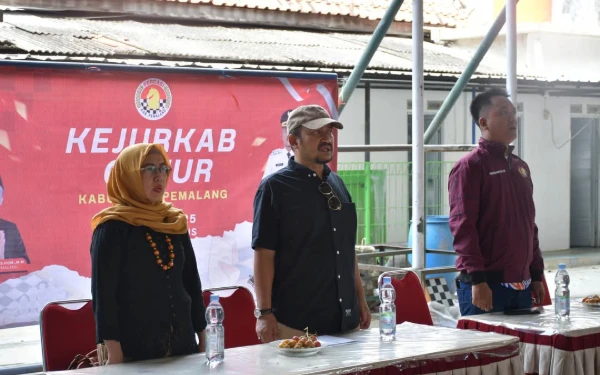 Thumbnail Berita - Buka Kejurkab Catur 2025, Bupati Pemalang: Cetak Pecatur Andal