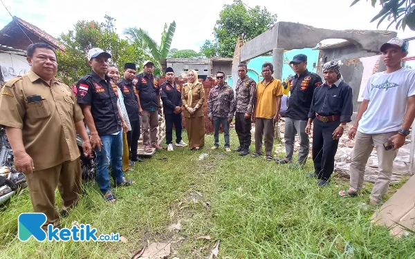 Thumbnail Berita - GRIB Jaya Bagendung Cilegon Sigap Bantu Warga Rumah Roboh