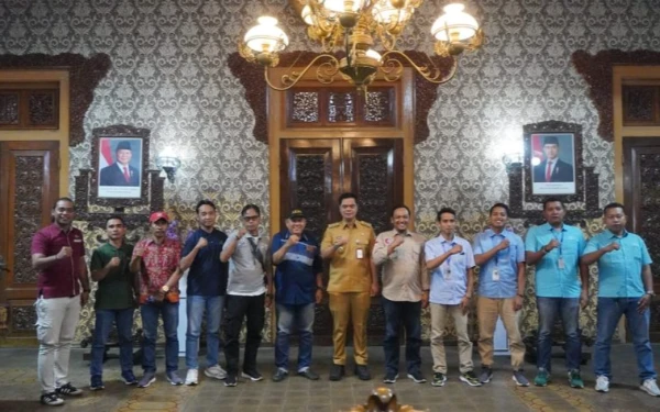 Thumbnail Berita - Bupati Jepara Targetkan 20 Ribu Lapangan Kerja per Tahun Demi Atasi Pengangguran