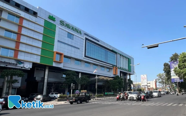 Thumbnail Efek Kebijakan Efisiensi: Jam Kerja Dipangkas, PHK Hantui Pekerja Hotel Kota Malang