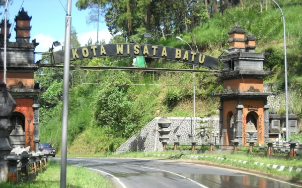 Thumbnail ‎Oknum Kafe Wisata Payung Kota Batu Getok Harga, Paguyuban Angkat Bicara