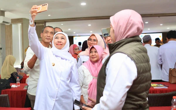 Thumbnail Jelang SPMB, Gubernur Khofifah Ingatkan Kepala Sekolah Jaga Integritas