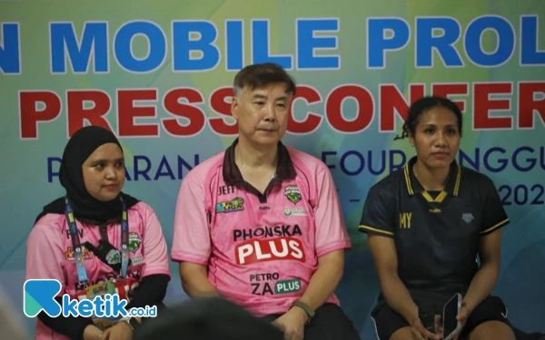 Thumbnail Teka-teki Terjawab! Pelatih Gresik Petrokimia Blak-blakan Kondisi Megawati