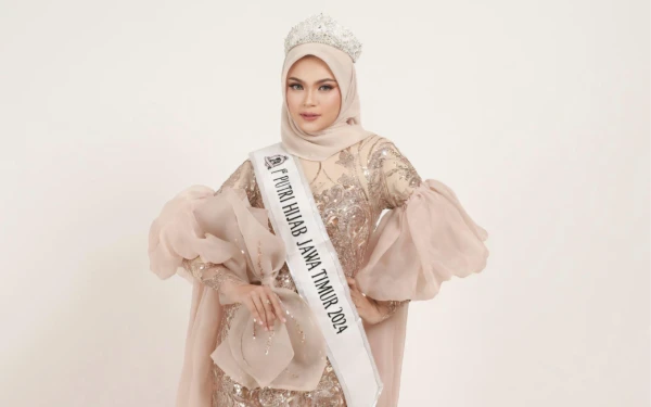 Thumbnail Berita - Hijrah Cantik ala Sinta Sabila, Bikin Adem dan Penuh Inspirasi