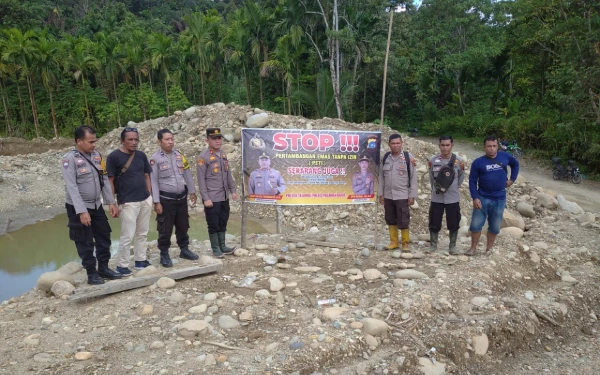 Thumbnail Berita - Polsek Talamau Pasaman Barat Gencar Sosialisasi Larangan Tambang Emas Ilegal