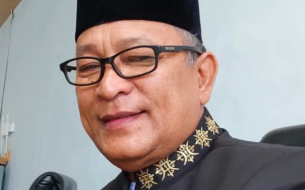 Thumbnail Berita - Dek Gam Jabat Waketum DPP PAN, Wakil Ketua I DPRK Simeulue Ucapkan Selamat