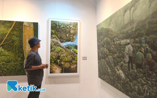 Thumbnail Melalui Pameran Seni, Cara Seniman Rupa Kota Batu Syukuri Miliki Wali Kota Putra Daerah