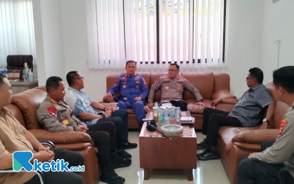 Thumbnail Berita - Tinjau Kesiapan PSU, Kapolda Lampung Tinjau Kesiapan KPU Pesawaran