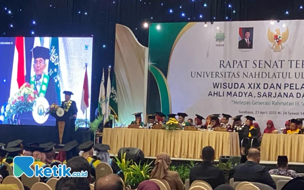 Thumbnail Rektor Unusa Klaim 60 Persen Wisudawan Lulus Tepat Waktu