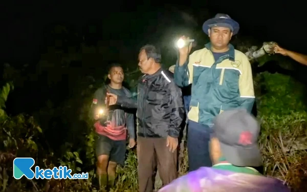 Thumbnail Berita - Turunkan Alat Berat dan Susuri Banjir, Tommy Tak Surut Walau Hujan