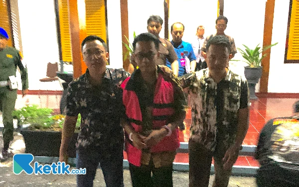 Thumbnail Diduga Korupsi Proyek DAM, Kejari Tahan Kabid SDA Dinas PUPR Kabupaten Blitar