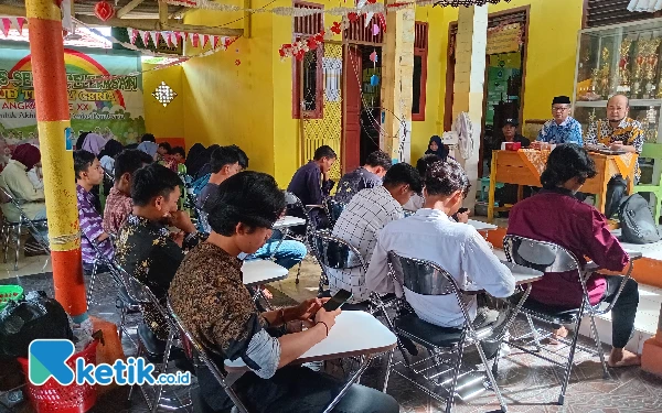 Thumbnail Berita - 121 Warga Ikuti Ujian Kejar Paket di PKBM Teratai Kota Cilegon