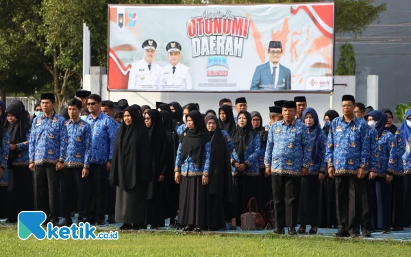 Thumbnail Berita - Wakil Bupati Pinrang Sudirman Bungi Pimpin Upacara Hari Otonom Daerah