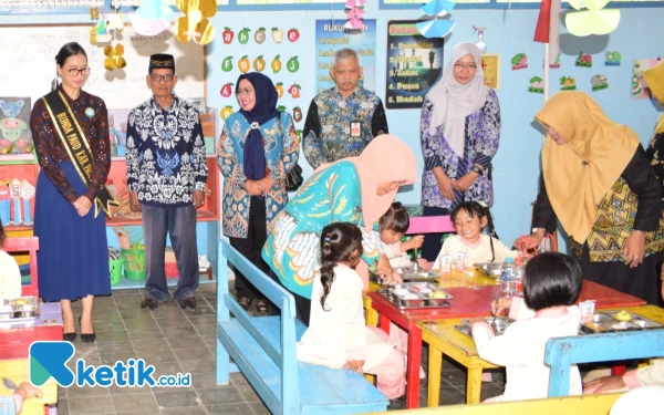 Thumbnail Baru 5.700 Siswa di Pacitan yang Cicipi MBG, Sekolah Lain Masih Menanti