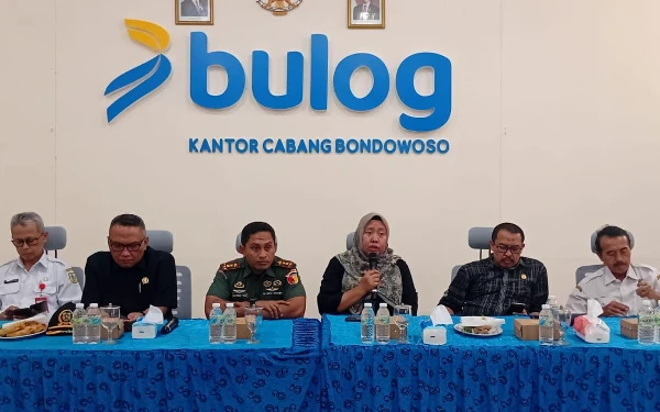 Thumbnail Bulog Bondowoso Berhasil Serap 10 Ribu Ton Gabah Petani
