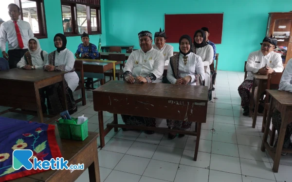 Thumbnail Berita - Komitmen Tingkatkan Kualitas Pendidikan, Pemkab Jombang Launching Kegiatan Fisik 100 Hari Kerja