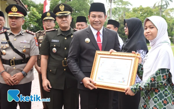 Thumbnail Bupati Sidoarjo Subandi Tegaskan Pendidikan sebagai Hak Asasi, Tak Boleh Ada Diskriminasi