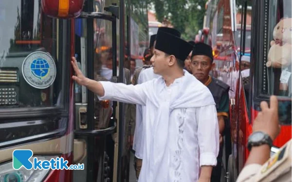 Thumbnail Berita - Bupati Trenggalek Mas Ipin Lepas Jemaah Haji, Begini  Pesannya