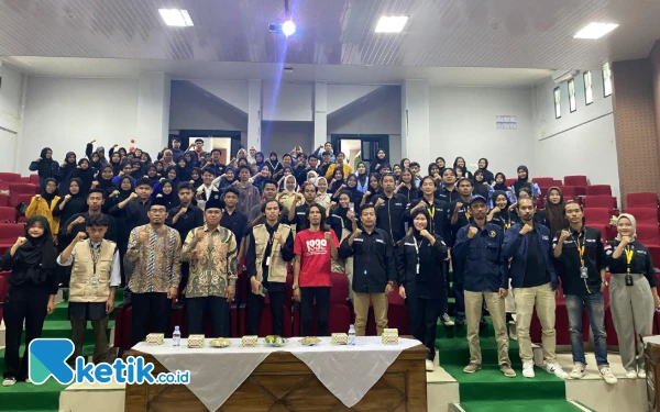 Thumbnail Berita - LPM Gelora Parrhesia IAIN Curup Bengkulu Rayakan Hari Kebebasan Pers dengan Pelatihan Jurnalistik