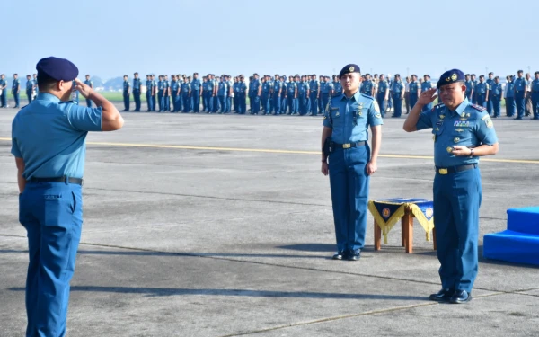 Thumbnail Pengabdian 30 Tahun Tuntas, Danpuspenerbal Lanudal Juanda Laksamana Muda Sisyani Jaffar Pensiun