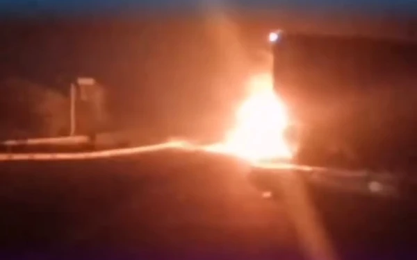 Thumbnail Kronologi Kebakaran Truk Amunisi Yonif 509 Kostrad di Tol Pandaan