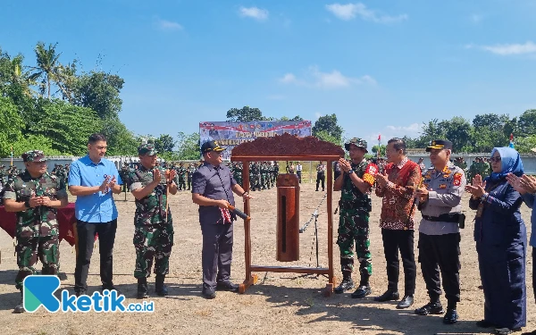 Thumbnail Berita - Bupati Sleman Buka TMMD ke-124, Sinergi TNI-Pemda Bangun Desa