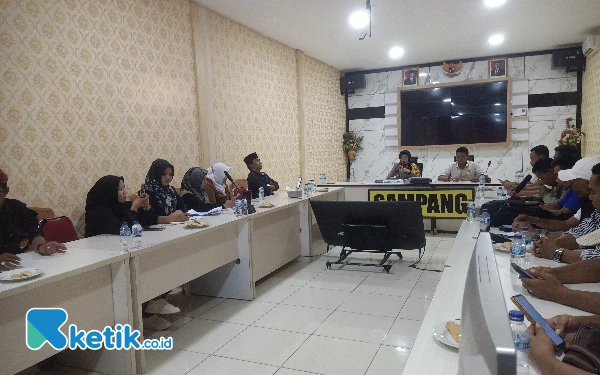 Thumbnail Aktivis Desak Polres Sampang Tuntaskan Kasus Pencabulan Terhadap Anak