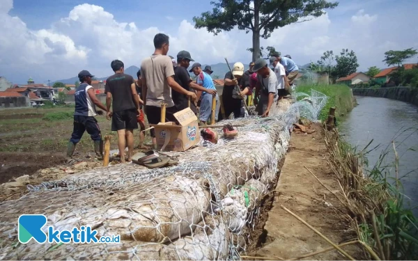 Thumbnail Gercep Atasi Banjir Dayeuhkolot, Bupati Bandung Instruksikan Bangun 3 Jembatan dan TPT