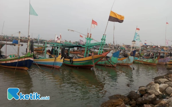 Thumbnail Pembayaran Molor, 70 Persen Nelayan Palang Tuban Pindah ke TPI Lamongan