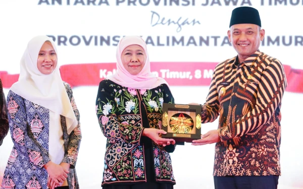 Thumbnail Berita - Transaksi Misi Dagang di Kaltim Tembus Rp1 Triliun, Khofifah Optimis Kuatkan Pasar Dalam Negeri