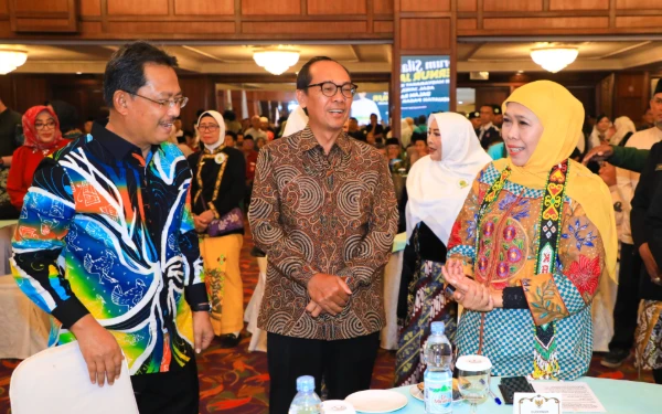 Thumbnail Bank Jatim Bakal Buka Kantor Cabang di Balikpapan, Khofifah Sebut Perkuat Kemitraan dan Perdagangan