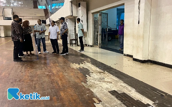 Thumbnail Lantai Rusak, DPRD Kota Malang Minta GOR Ken Arok Segera Diperbaiki Jelang Porprov Jatim