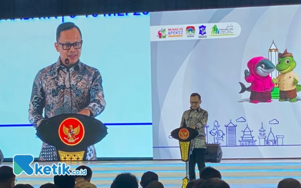 Thumbnail Wamendagri Acungi Jempol Soal Tim Gerak Cepat Kota Surabaya Tangani Kedaruratan