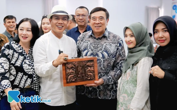 Thumbnail Dengan Pentahelix, Bupati Bandung Targetkan Banjir Cidawolong Beres Dalam 2 Minggu