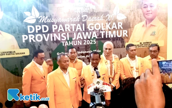 Thumbnail Ketum Golkar Puji Kinerja Sarmuji, Berhasil Tambah Kursi di Pileg hingga Gelar Musda