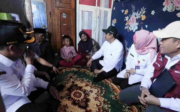 Ke Pasuruan, Mensos Gus Ipul Kunjungi Rumah Calon Siswa Sekolah Rakyat