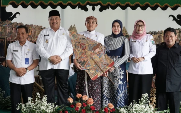 Thumbnail Berita - Disdikbud Dukung Program Belajar Wayang Bersama Abah Warsubi