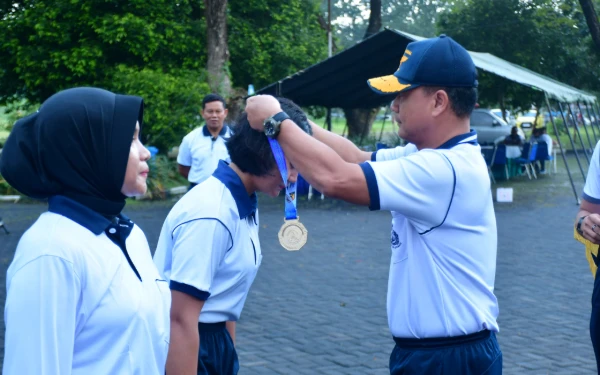 Thumbnail Top! Dua Karateka Puspenerbal Raih 1 Emas dan Perak Kejurnas Piala Dankodiklatal